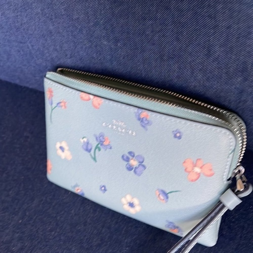 Coach Mystical Floral Corner Zip Wristlet Light Teal Multi - Picture 2 of 16